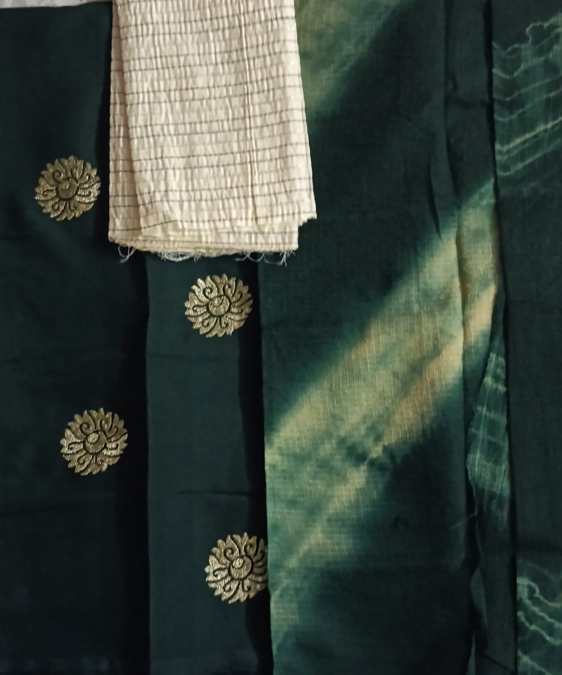 Rajasthani kolkata dress with mangji