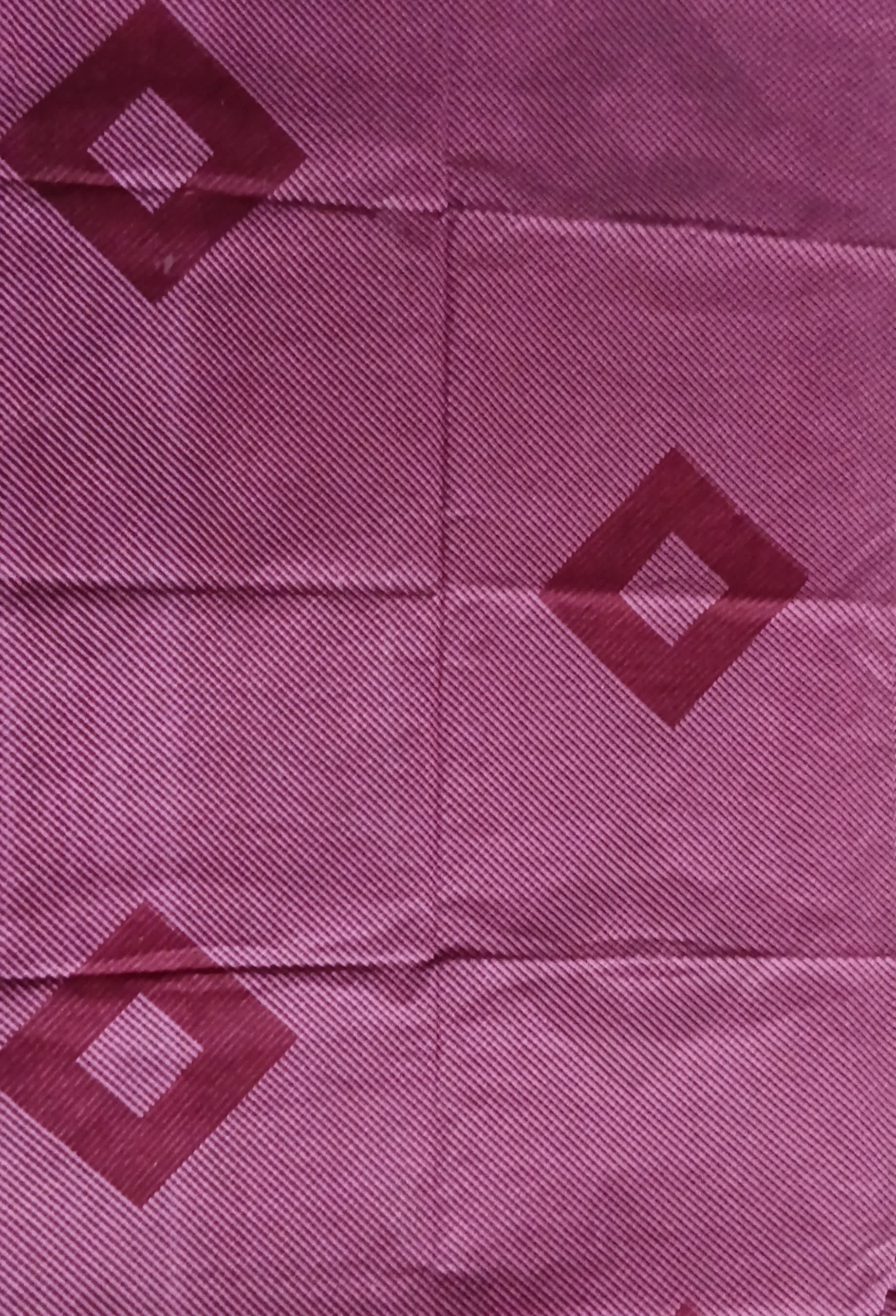 Cotton sat-sat laheriya Silk